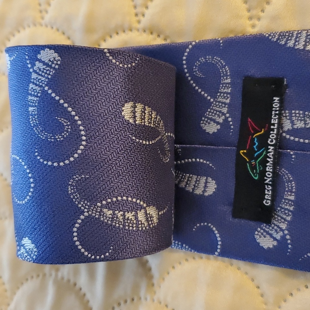 Men's Necktie - Picture 2 of 3